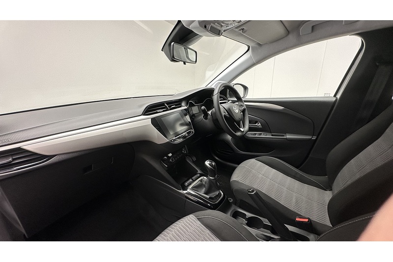 Vauxhall Corsa Design - U2825