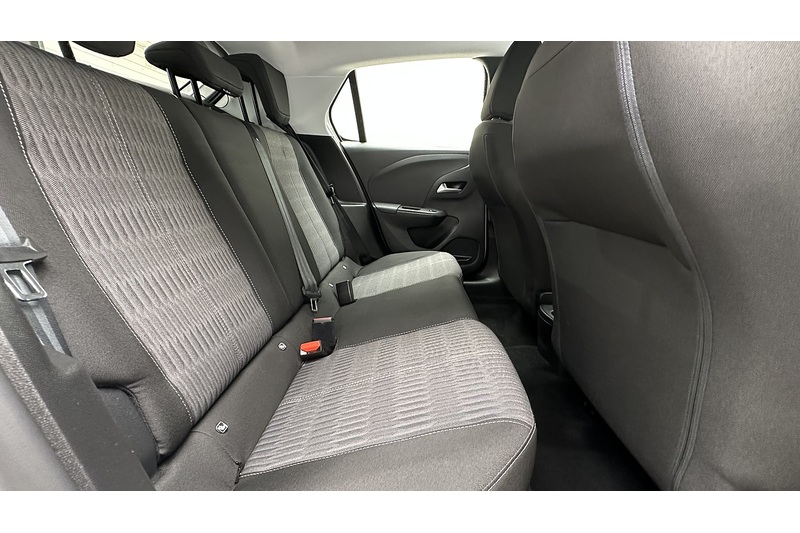 Vauxhall Corsa Design - U2825