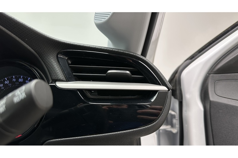 Vauxhall Corsa Design - U2825