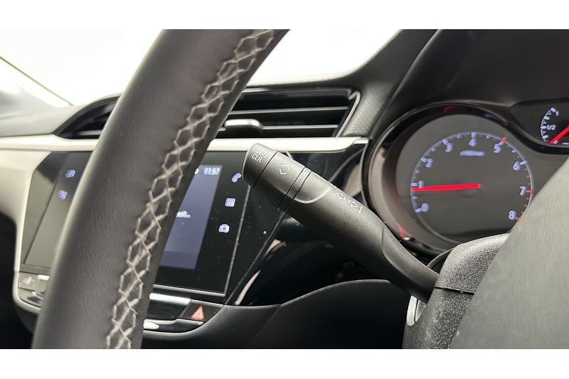 Vauxhall Corsa Design - U2825