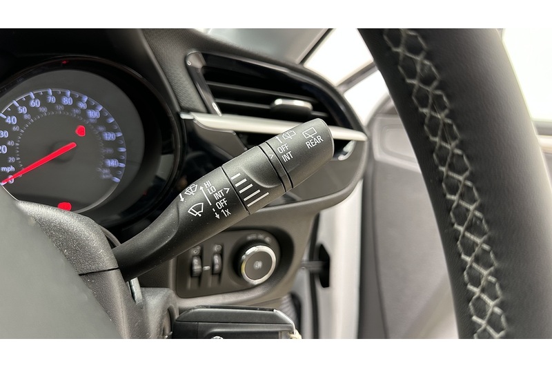 Vauxhall Corsa Design - U2825