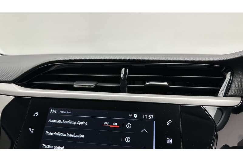 Vauxhall Corsa Design - U2825