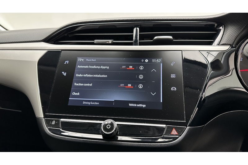 Vauxhall Corsa Design - U2825