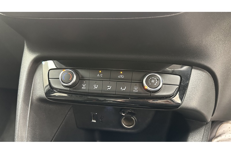 Vauxhall Corsa Design - U2825