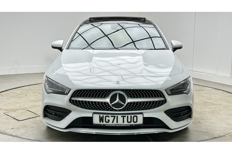 Mercedes-Benz CLA CLA250 AMG Line - U2827