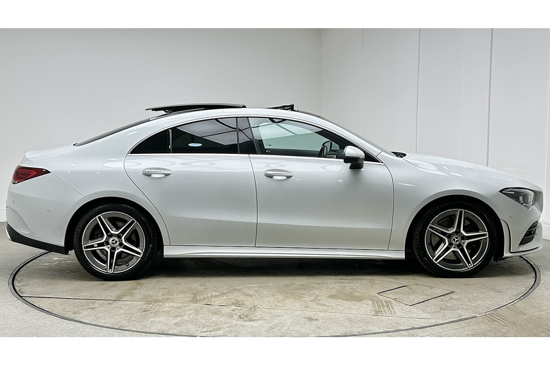 Mercedes-Benz CLA CLA250 AMG Line - U2827