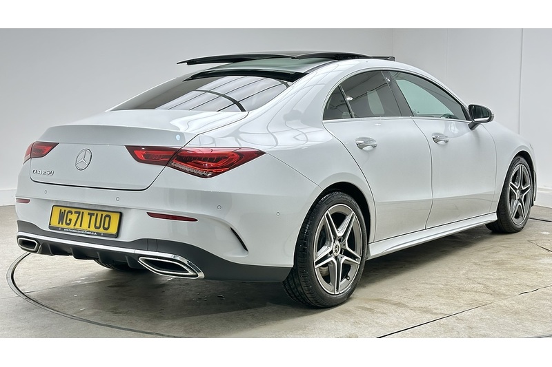 Mercedes-Benz CLA CLA250 AMG Line - U2827