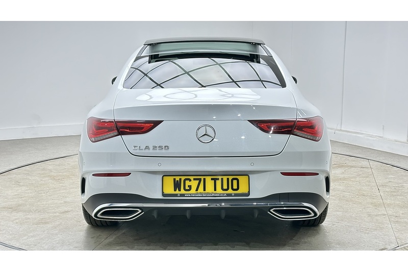 Mercedes-Benz CLA CLA250 AMG Line - U2827
