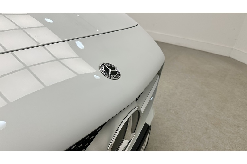 Mercedes-Benz CLA CLA250 AMG Line - U2827