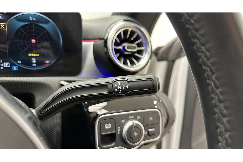 Mercedes-Benz CLA CLA250 AMG Line - U2827