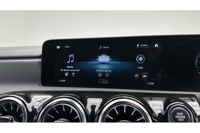 Mercedes-Benz CLA CLA250 AMG Line - U2827