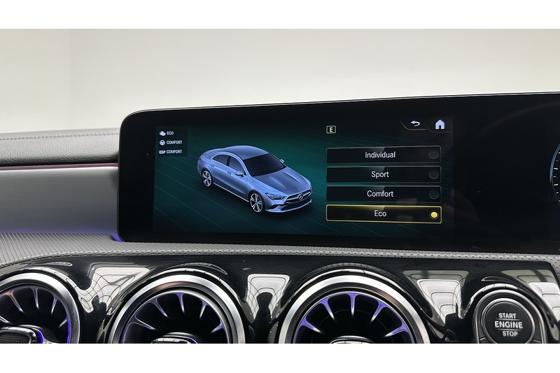 Mercedes-Benz CLA CLA250 AMG Line - U2827