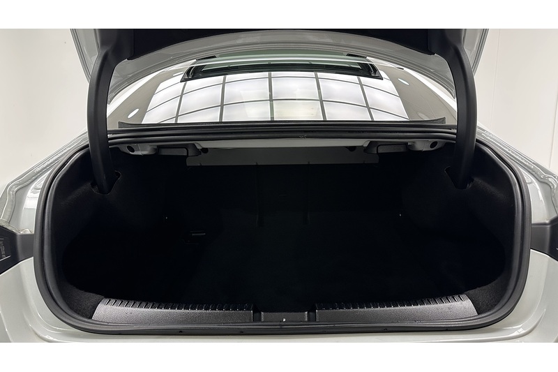 Mercedes-Benz CLA CLA250 AMG Line - U2827