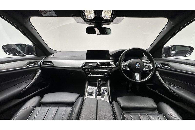 BMW 5 Series 530d M Sport - U2833