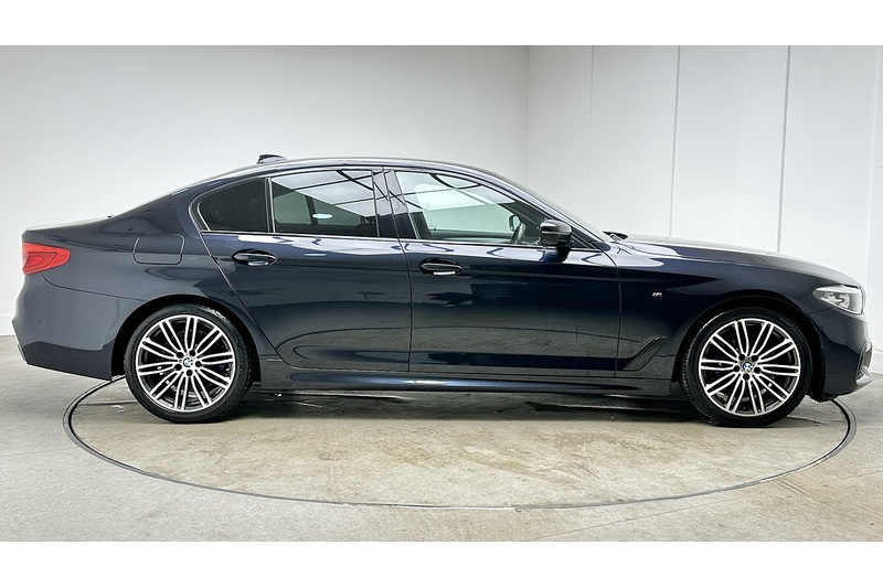 BMW 5 Series 530d M Sport - U2833