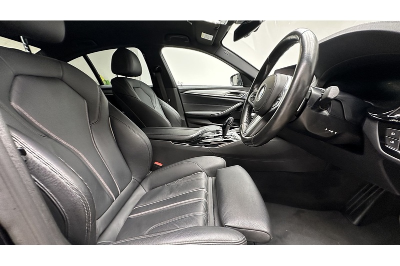 BMW 5 Series 530d M Sport - U2833