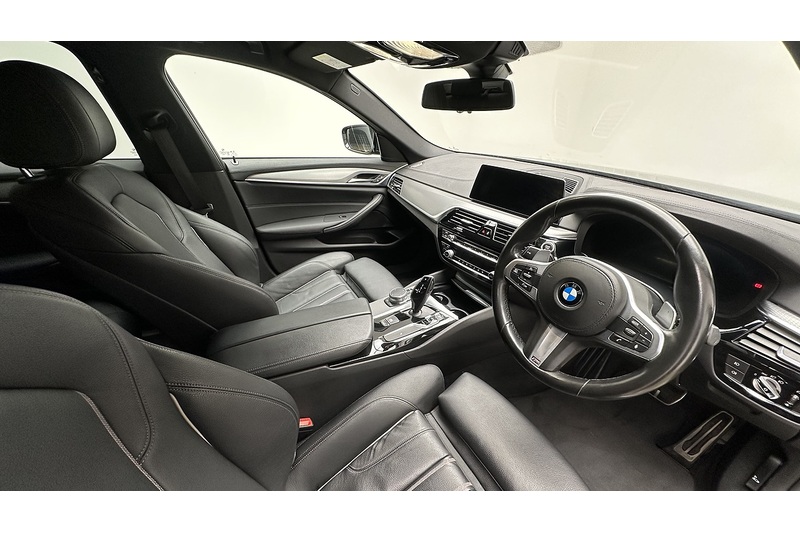 BMW 5 Series 530d M Sport - U2833