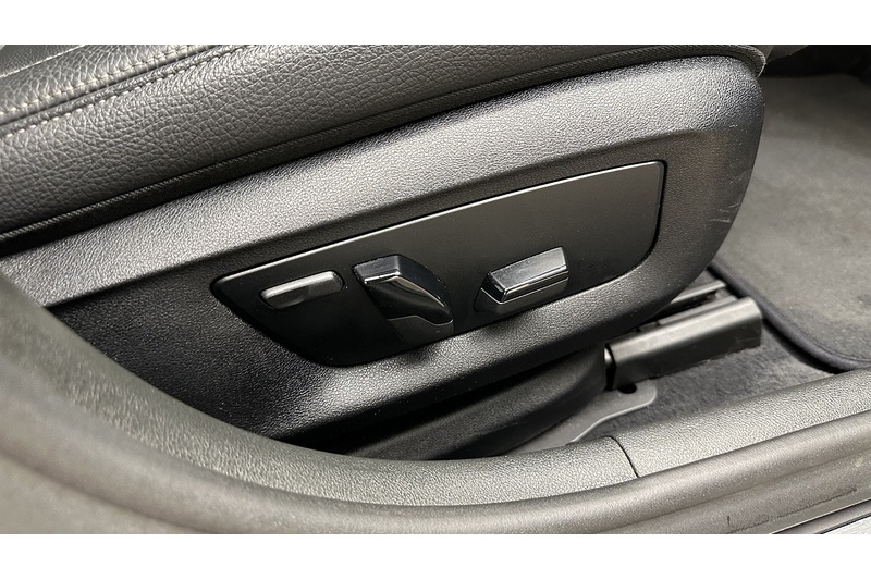 BMW 5 Series 530d M Sport - U2833