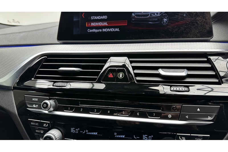 BMW 5 Series 530d M Sport - U2833