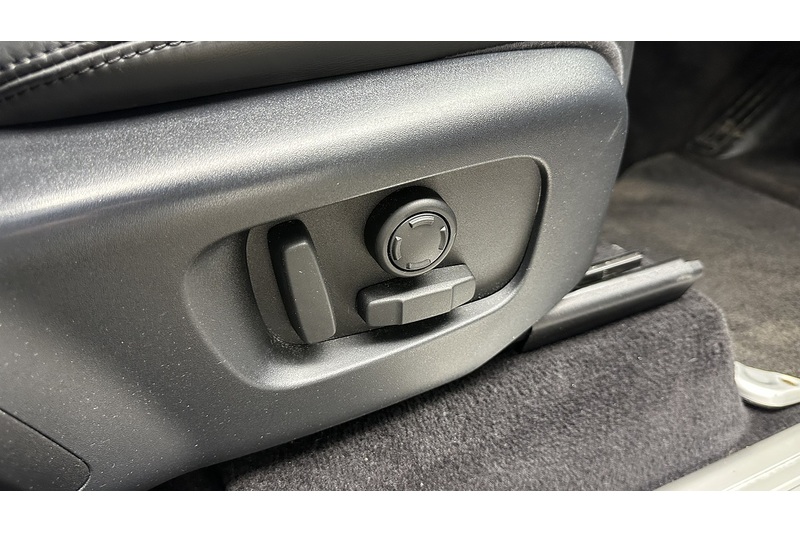 Land Rover Range Rover Sport SD V6 HSE - U2839