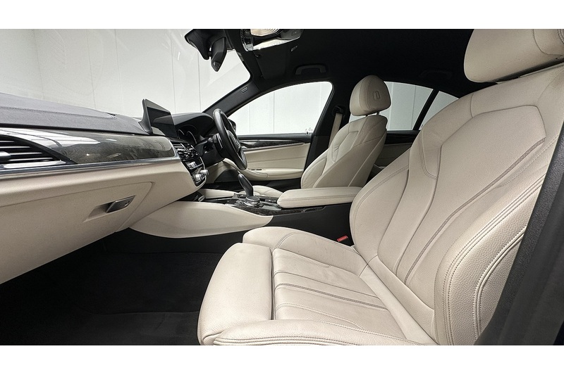 BMW 5 Series 520d M Sport - U2845