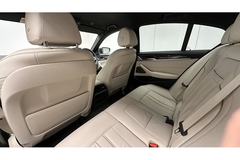 BMW 5 Series 520d M Sport - U2845