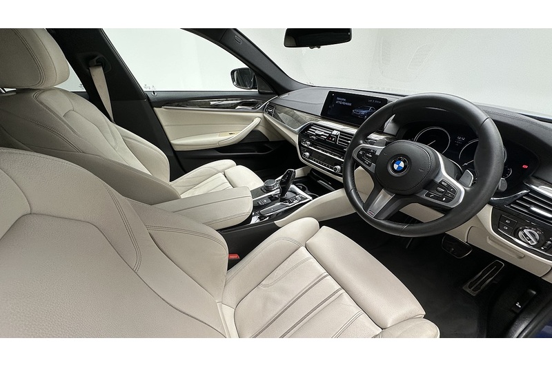 BMW 5 Series 520d M Sport - U2845