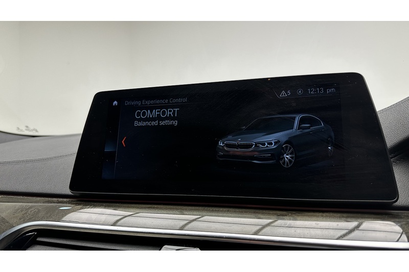 BMW 5 Series 520d M Sport - U2845