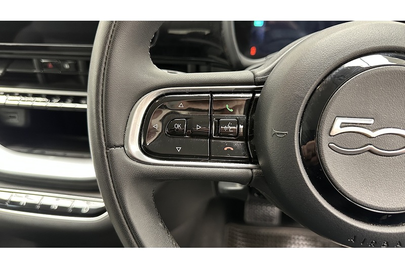 Fiat 500e Icon - U2875