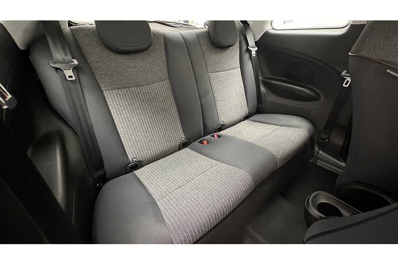 Fiat 500e Icon - U2875