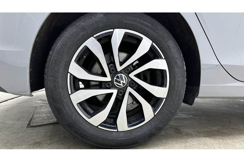 Volkswagen Golf TSI Active - U2887