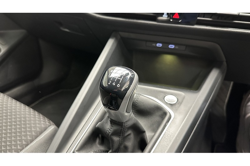 Volkswagen Golf TSI Active - U2887