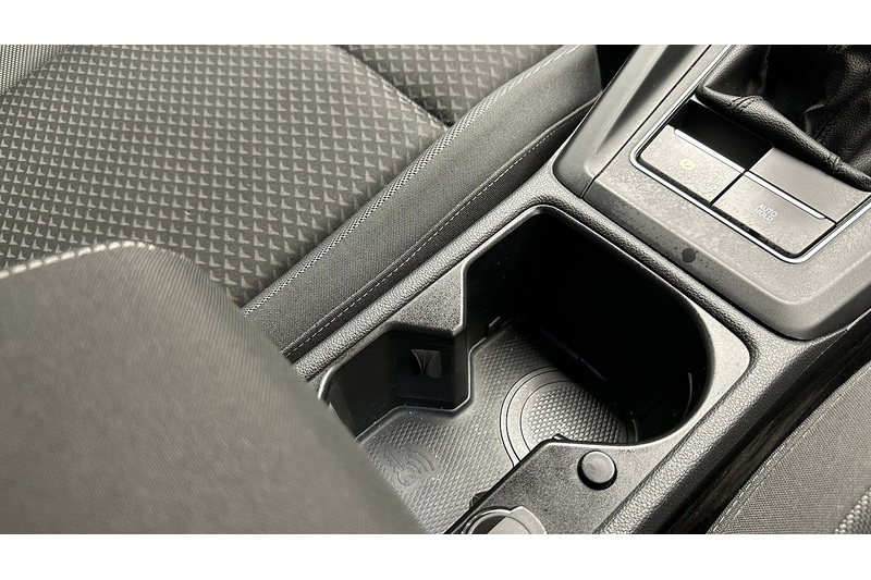 Volkswagen Golf TSI Active - U2887