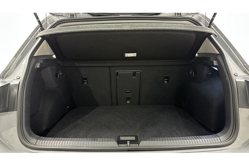 Volkswagen Golf TSI Active - U2887