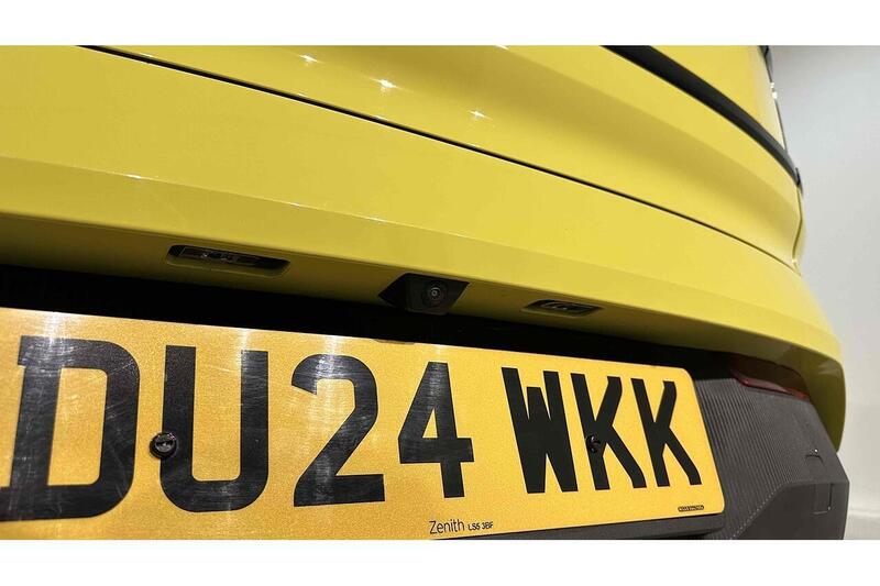 Volvo EX30 Twin Performance 69kWh Ultra SUV 5dr Electric Auto AWD (428 ps) - U292