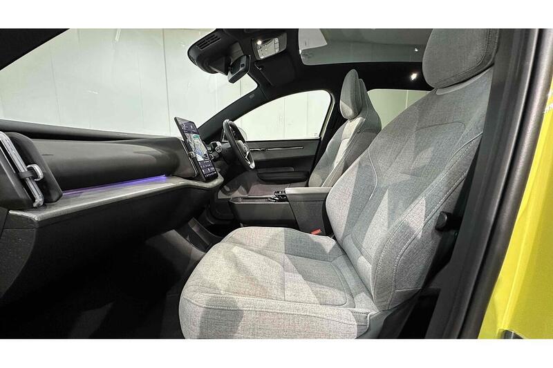 Volvo EX30 Twin Performance 69kWh Ultra SUV 5dr Electric Auto AWD (428 ps) - U292