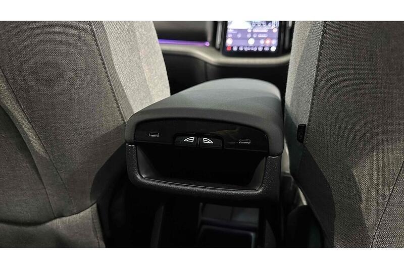 Volvo EX30 Twin Performance 69kWh Ultra SUV 5dr Electric Auto AWD (428 ps) - U292