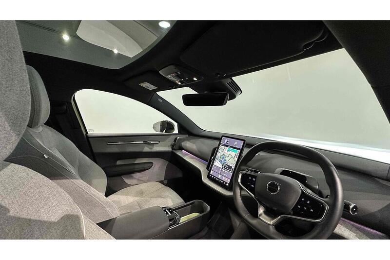 Volvo EX30 Twin Performance 69kWh Ultra SUV 5dr Electric Auto AWD (428 ps) - U292