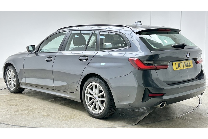 BMW 3 Series 320d MHT SE Pro - U2932
