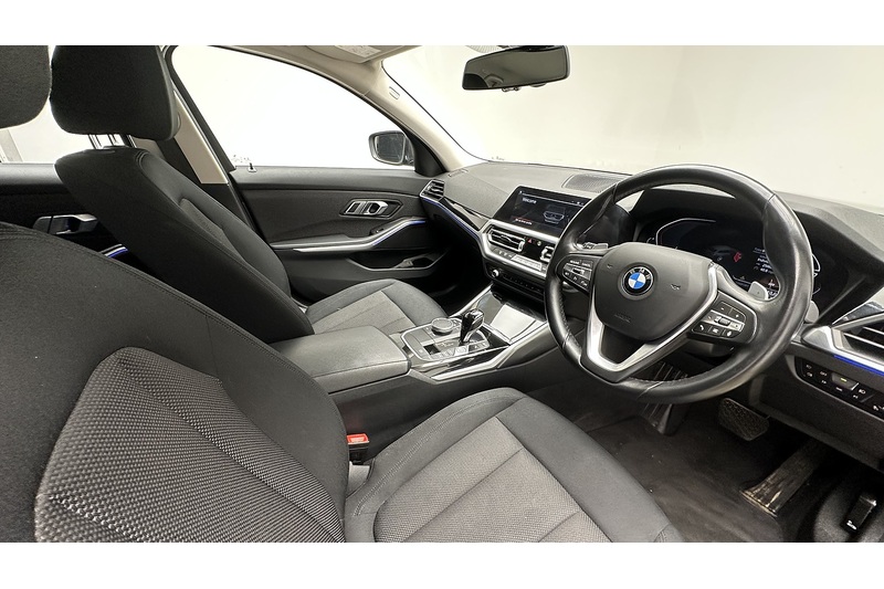 BMW 3 Series 320d MHT SE Pro - U2932