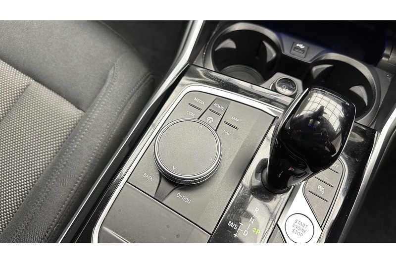 BMW 3 Series 320d MHT SE Pro - U2932