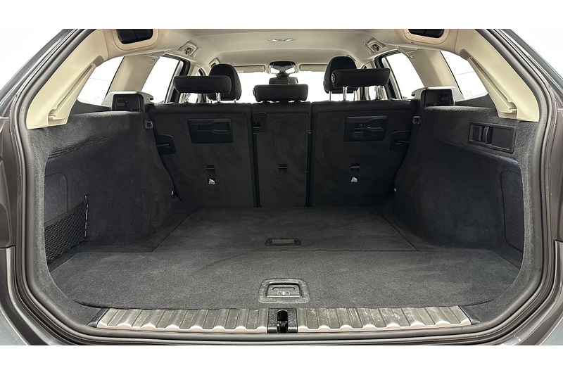 BMW 3 Series 320d MHT SE Pro - U2932
