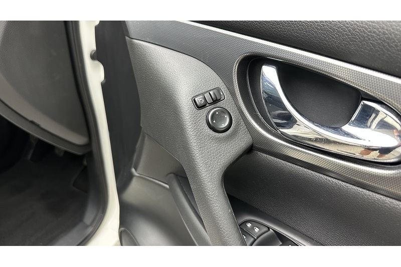 Nissan Qashqai dCi N-Connecta - U2938