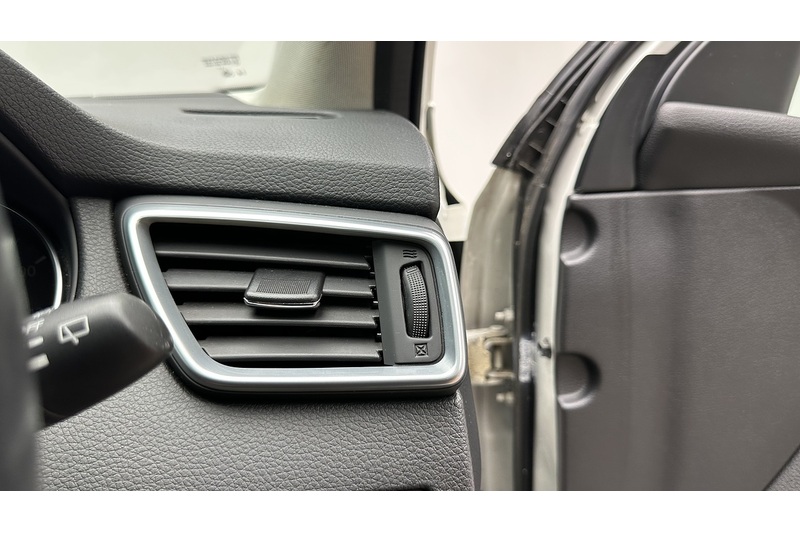 Nissan Qashqai dCi N-Connecta - U2938