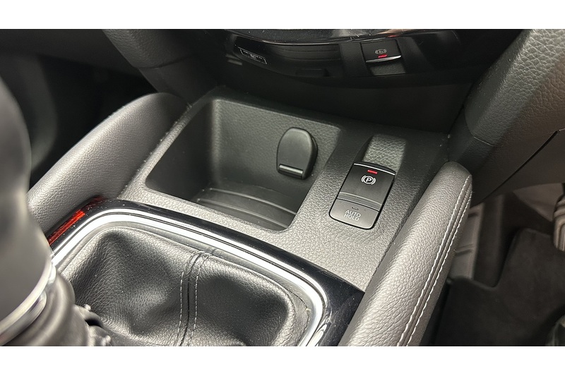 Nissan Qashqai dCi N-Connecta - U2938