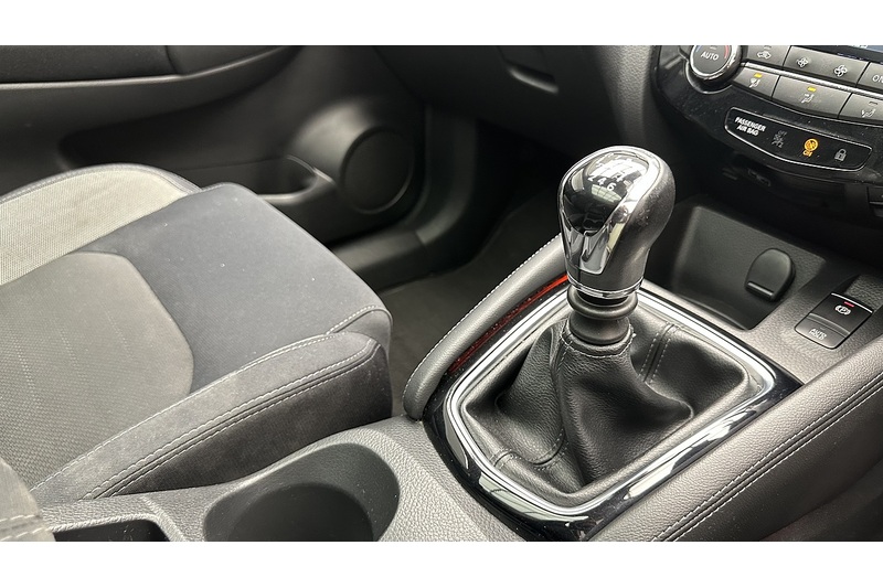 Nissan Qashqai dCi N-Connecta - U2938