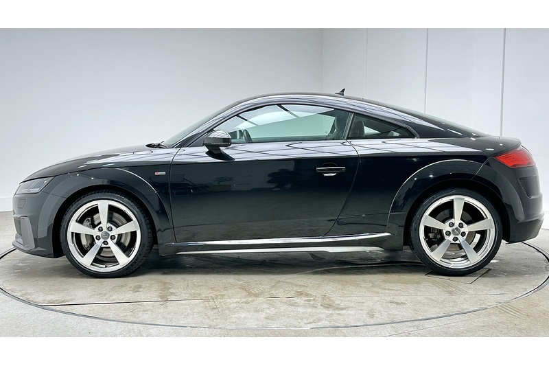 Audi TT TFSI S line - U2942