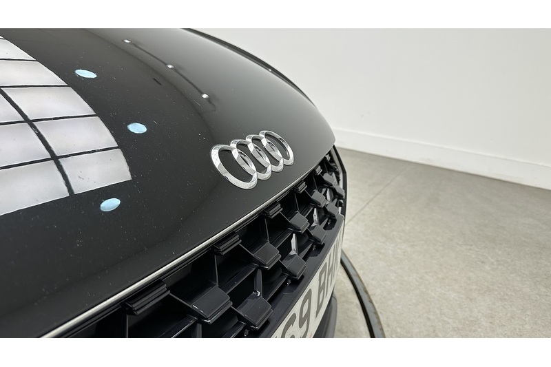 Audi TT TFSI S line - U2942