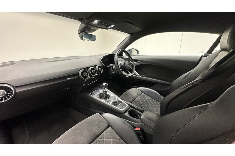 Audi TT TFSI S line - U2942