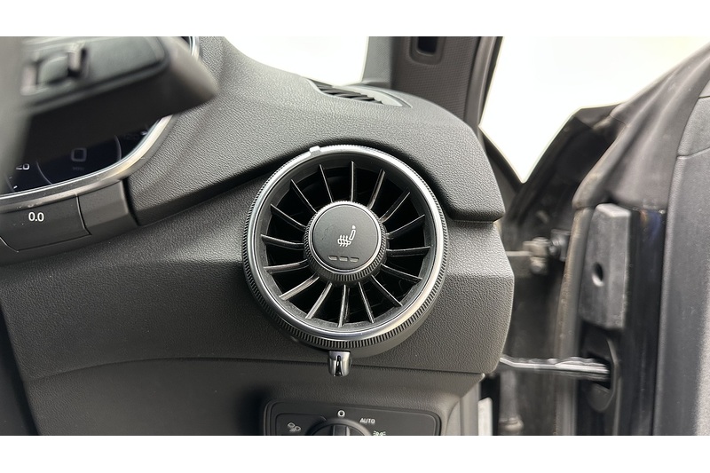 Audi TT TFSI S line - U2942